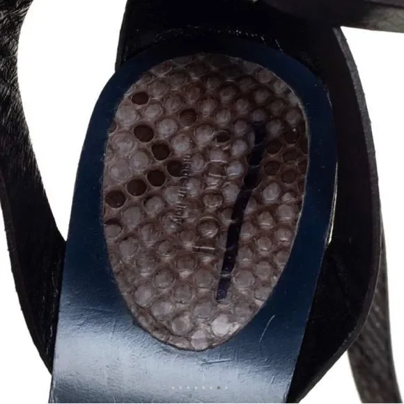 Gucci Blue/Grey Python and Leather Crisscross Ankle Strap Sandals Size 38